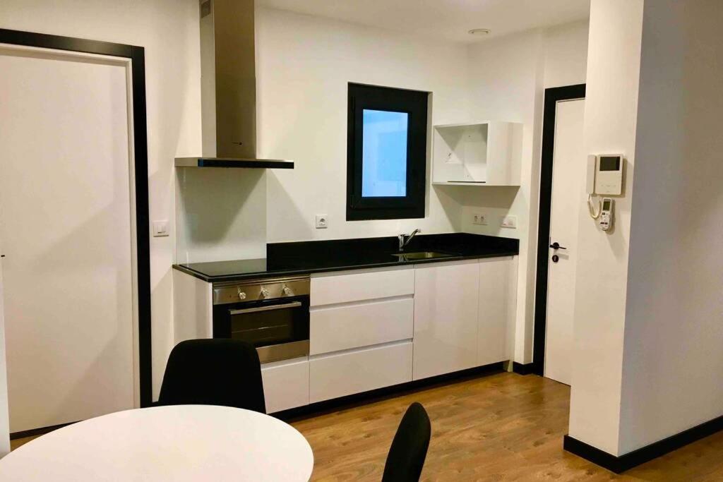 Loft De Diseno Con Balcon Apartment Figueres  Exterior foto